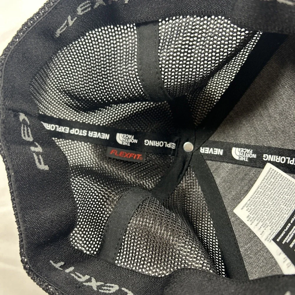 The North Face Trucker Hat Gray Black Unisex OSFM Snapback Logo Mesh Back